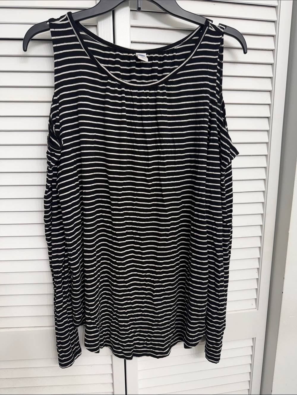 Old Navy Black and White Striped Cold-Shoulder Long Sleeve Top